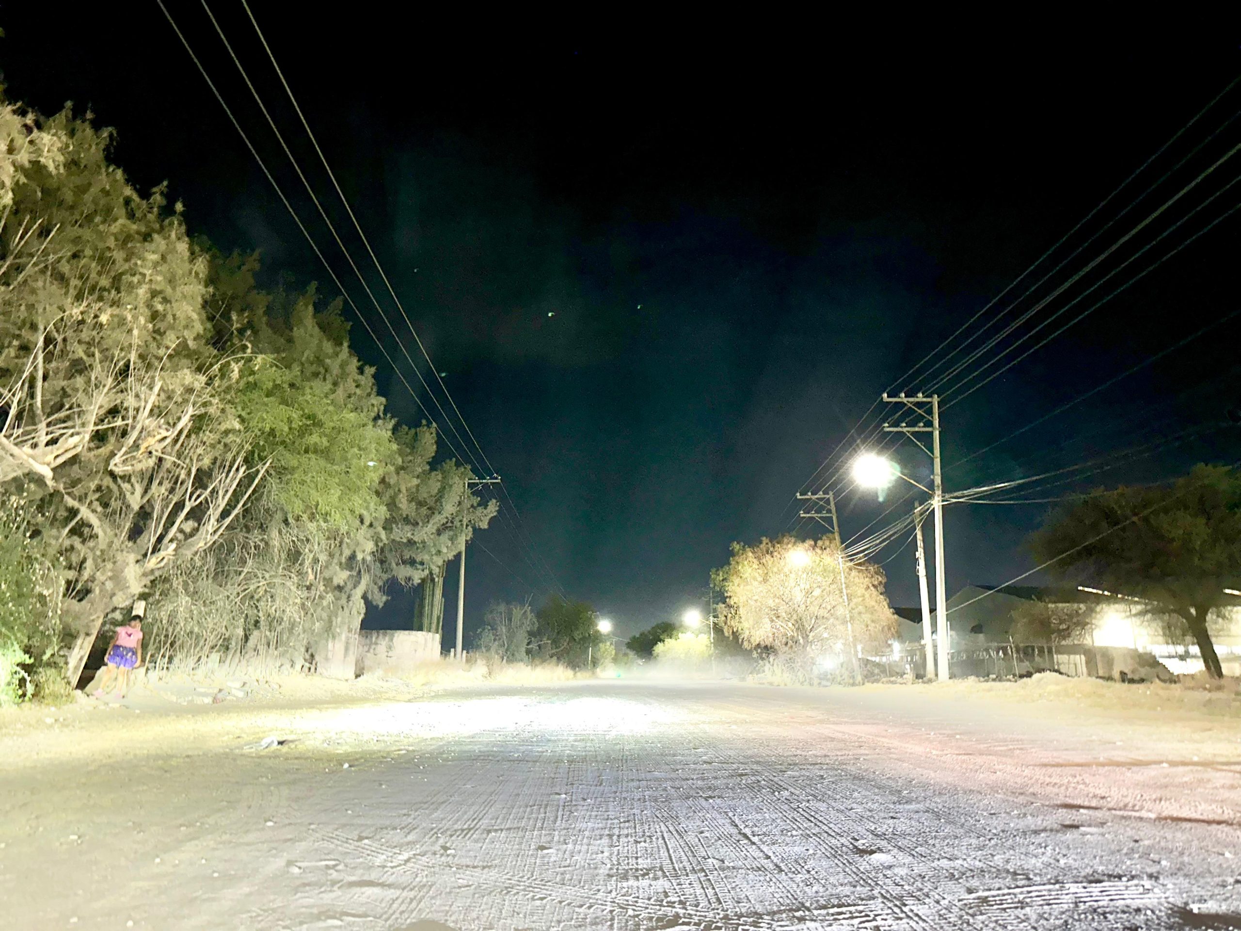ENCABEZA EL PRESIDENTE MUNICIPAL CÉSAR MEDINA ENCENDIDO DE NUEVA RED DE ALUMBRADO PÚBLICO EN JESÚS MARÍA