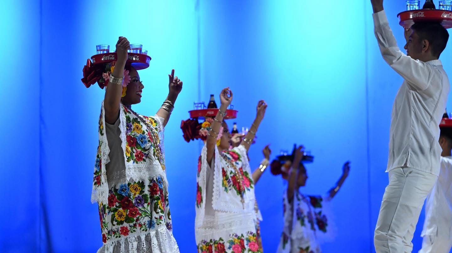 ¡Una noche llena de color, tradición y orgullo cultural!