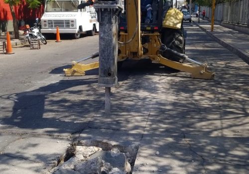 🤝👷🏻‍♀️EN COORDINACIÓN CON SOPMA, INICIAMOS TRABAJOS DE REHABILITACIÓN EN REDES DE ALCANTARILLADO EN EL BARRIO LA PURÍSIMA
