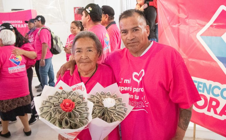 COMO REGALO DEL DÍA DE LAS MADRES, “REENCONTRANDO CORAZONES” UNIÓ A MAMÁS CON SUS HIJOS EN ESTADOS UNIDOS