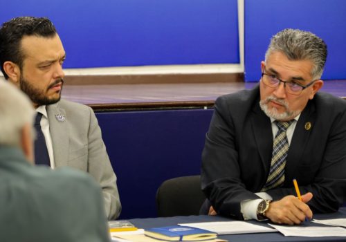 HAN LOGRADO RESOLVER SUS CASOS 30 PERSONAS QUE ACUDIERON A LA AUDIENCIA CIUDADANA CON EL FISCAL