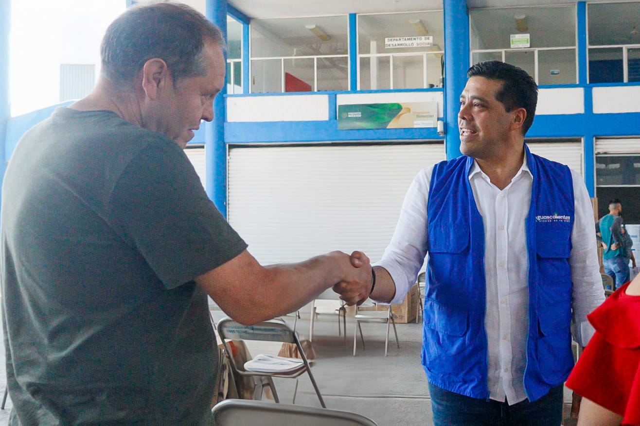 LEO MONTAÑEZ VISITÓ LA DELEGACIÓN SANTA ANITA
