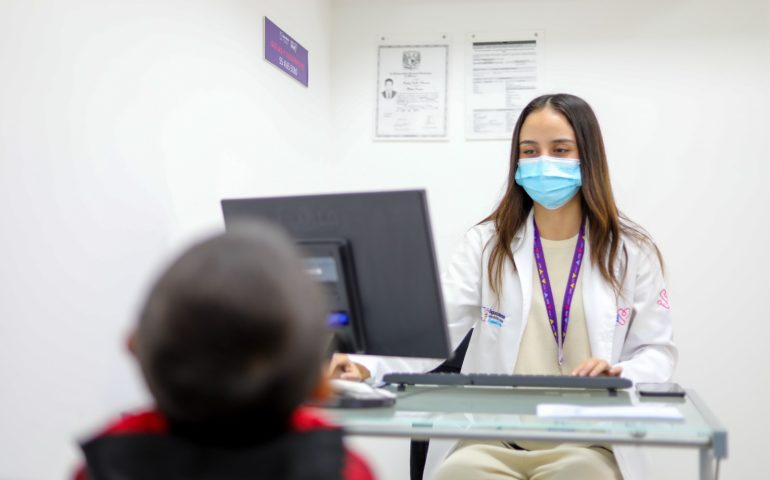 MEDICAMENTOS, ATENCIÓN MÉDICA, ESTUDIOS DE LABORATORIO, ULTRASONIDOS Y MÁS SERVICIOS GRATIS CON EL SEGURO POPULAR AGUASCALIENTES