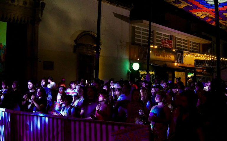 NOCHE DE RITMO Y ENERGÍA EN EL CORREDOR CULTURAL CARRANZA