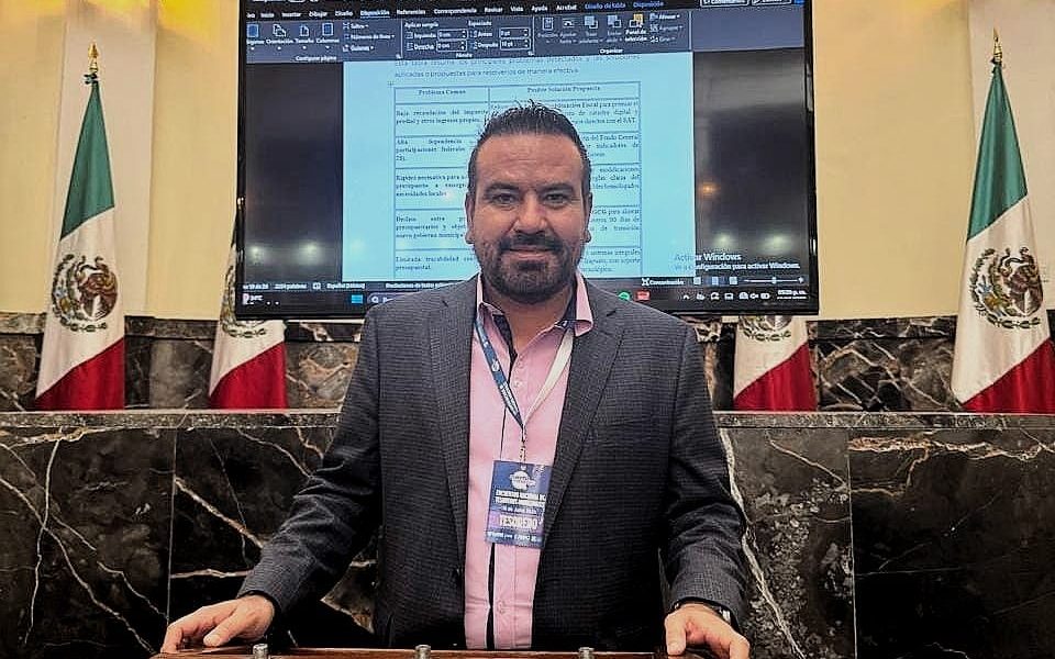 PRESENTE JESÚS MARÍA EN ENCUENTRO DE TESOREROS MUNICIPALES
