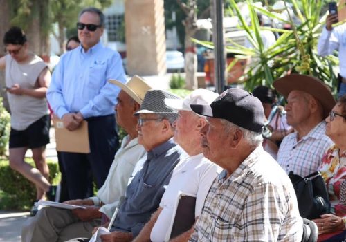 Realizan jornada de salud gratuita en Pabellón de Arteaga