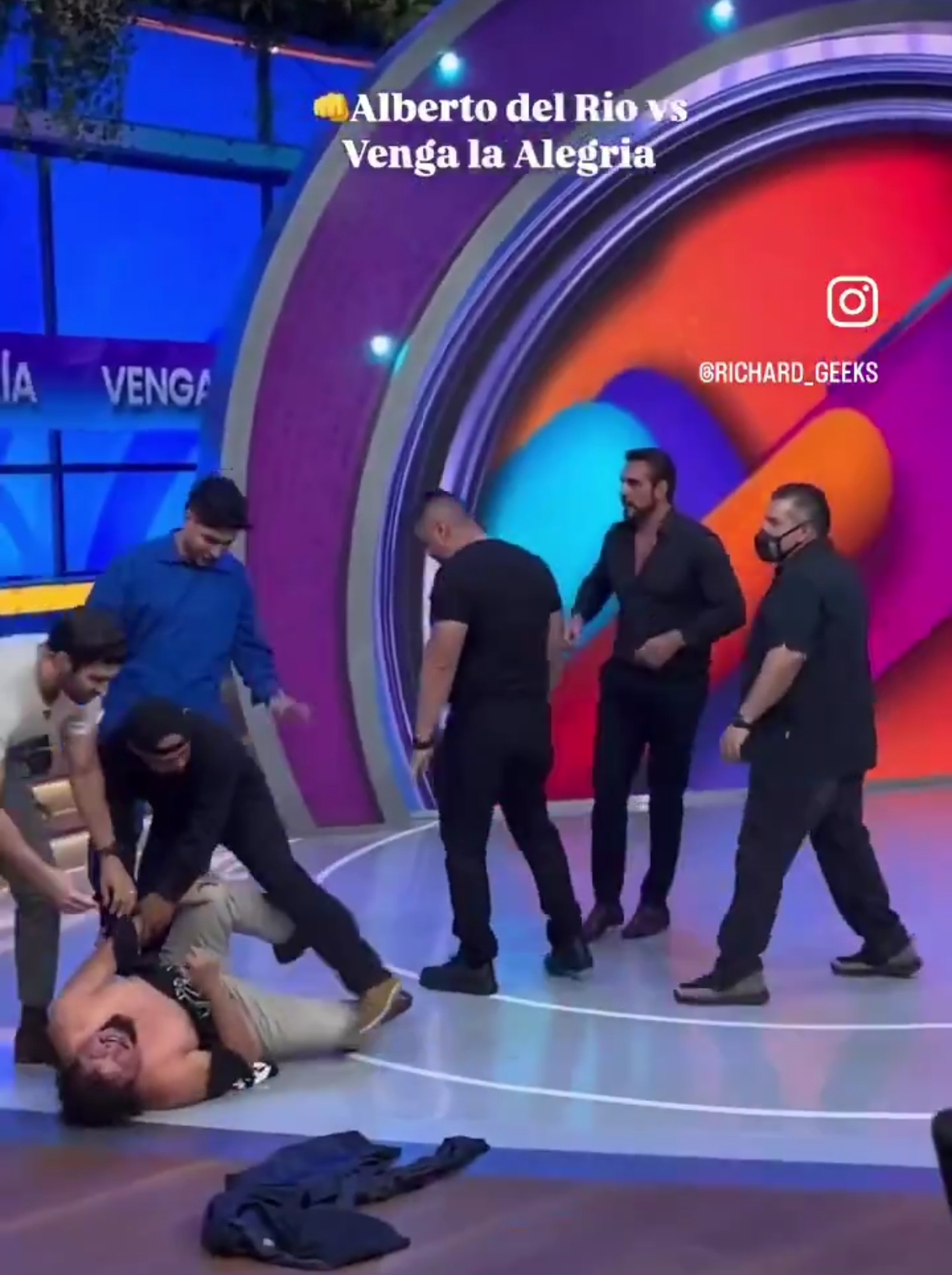 ¡Alberto del Río se descontrola y desata el caos en Venga la Alegría!