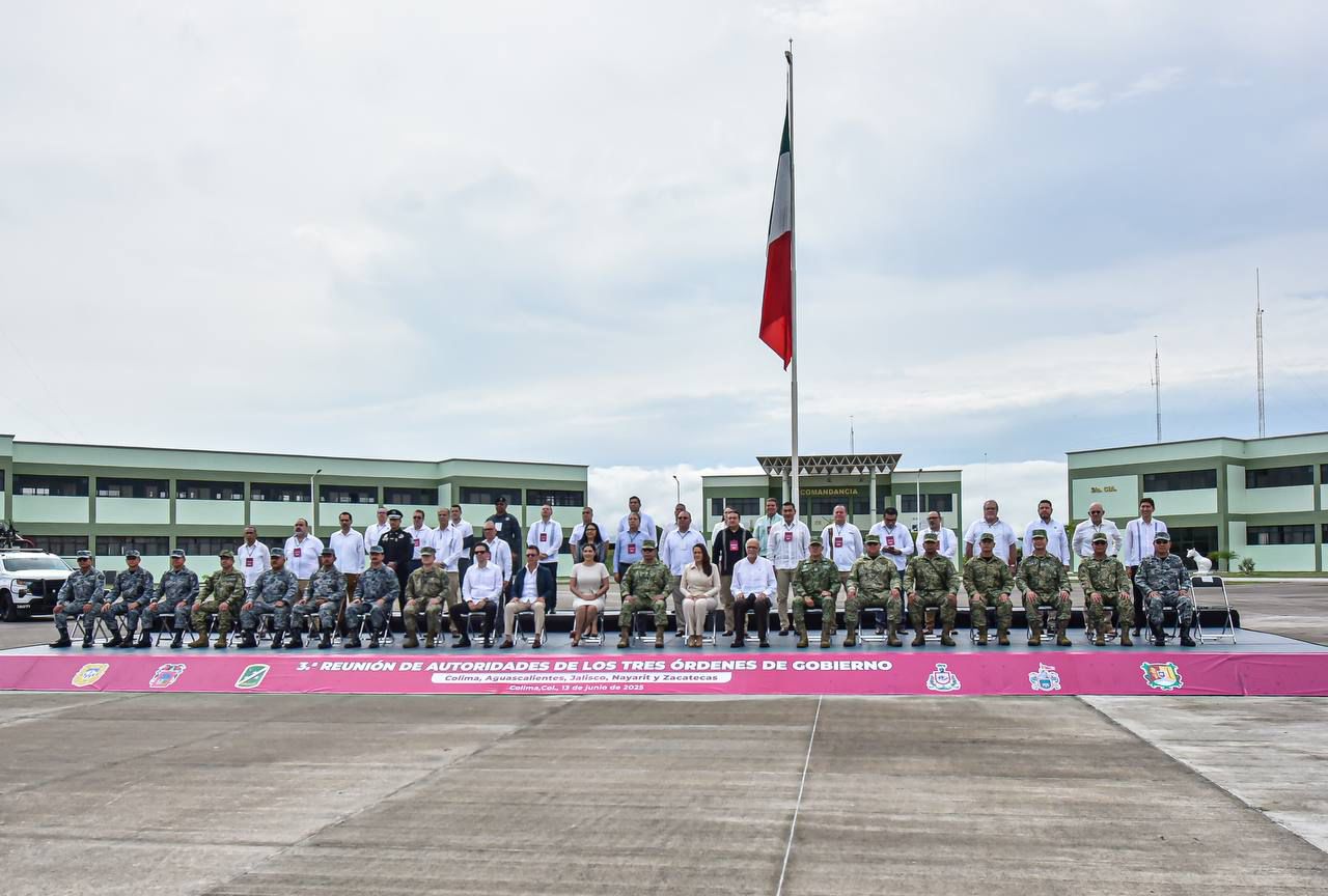 TERE JIMÉNEZ SE REÚNE CON GOBERNADORES DE COLIMA, NAYARIT Y JALISCO PARA FORTALECER ESTRATEGIAS DE SEGURIDAD