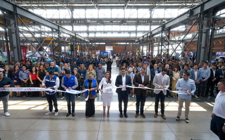 TERE JIMÉNEZ Y LEO MONTAÑEZ INVITAN A JÓVENES A ELEGIR CARRERAS CON FUTURO Y MEJORES OPORTUNIDADES LABORALES