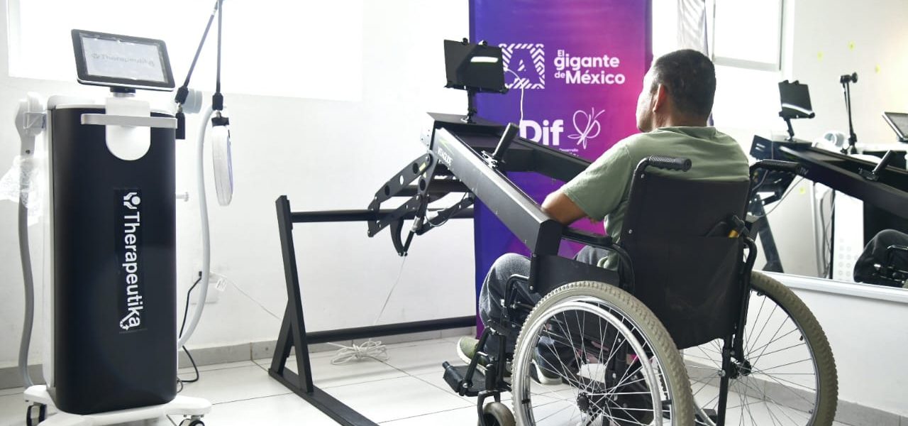 CON APARATOS DE ÚLTIMA GENERACIÓN, DIF ESTATAL FORTALECE SU ÁREA DE REHABILITACIÓN