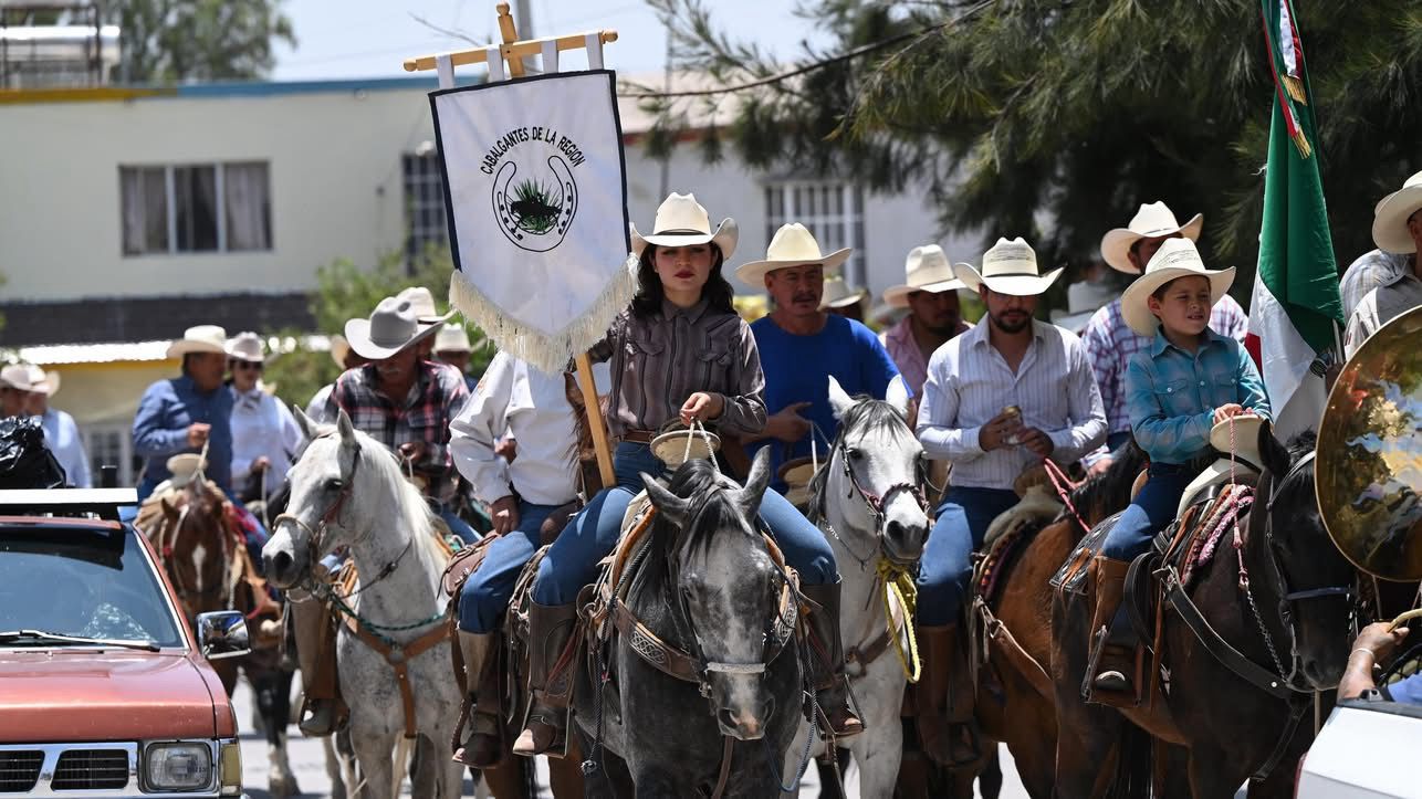 🎉 Continuamos celebrando con alegría el 88° Aniversario de la Dotación de Tierras del Ejido San Luis de Letras.