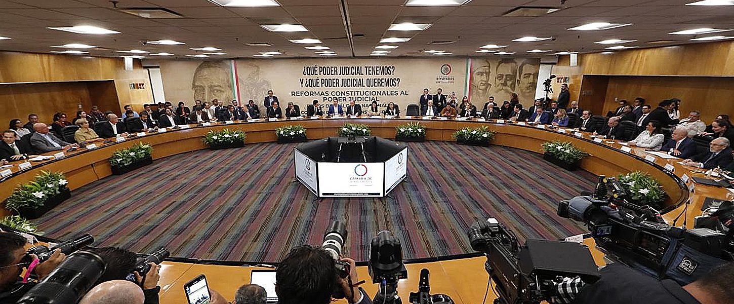 De la democracia al dedazo: crónica de una reforma para someter al Poder Judicial