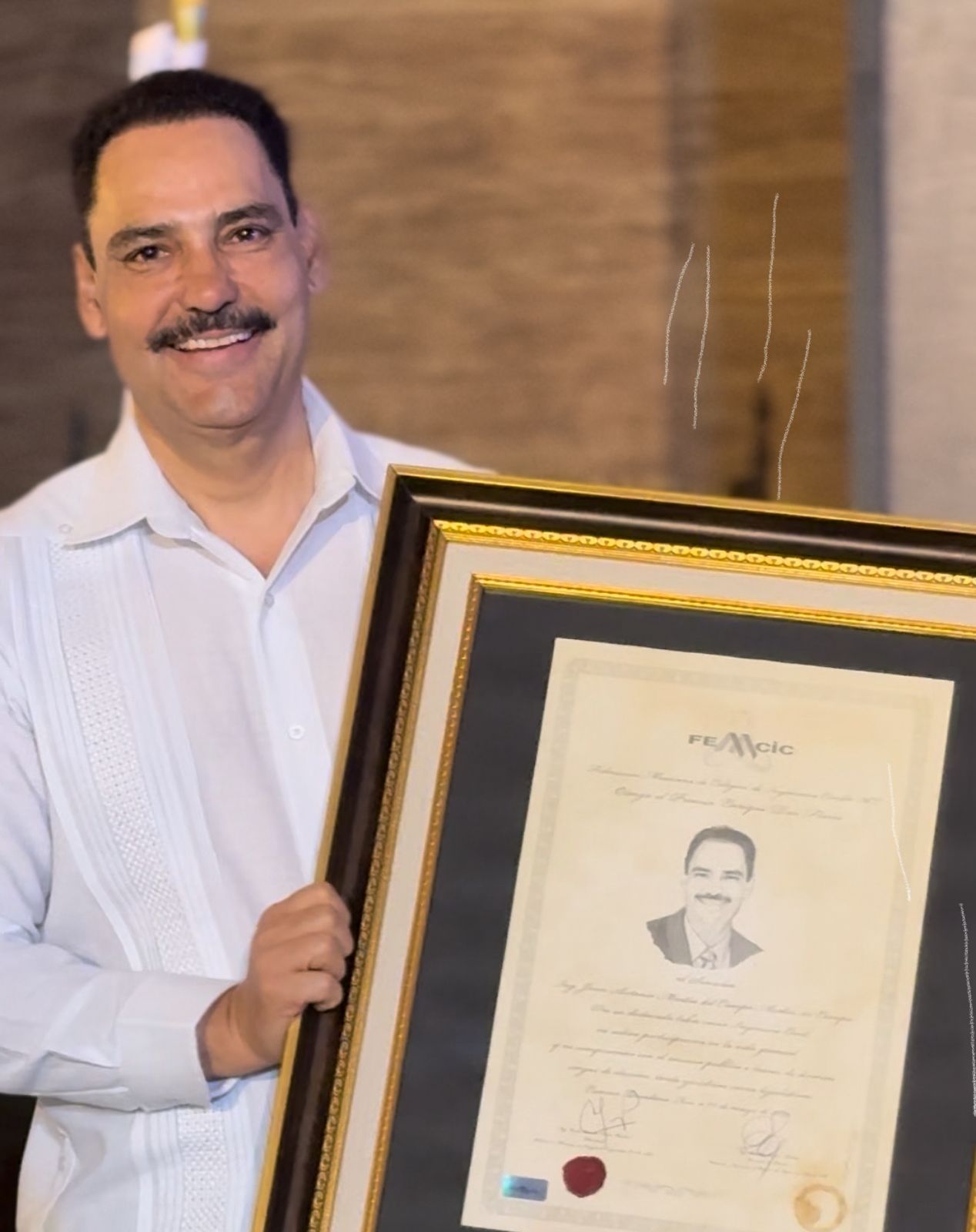 Reconocen a Toño Martín del Campo a nivel nacional por su trayectoria en el servicio público