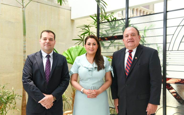 TERE JIMÉNEZ Y SALOMÓN ROSAS ACUERDAN TRABAJO COORDINADO ENTRE FEDERACIÓN Y GOBIERNO DE AGUASCALIENTES PARA IMPULSAR EL DESARROLLO ECONÓMICO