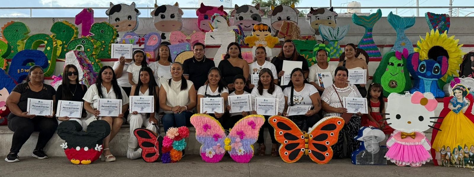 🎉✨ Clausura del Taller de Piñatas del CDC 05 de Mayo ✨🎉