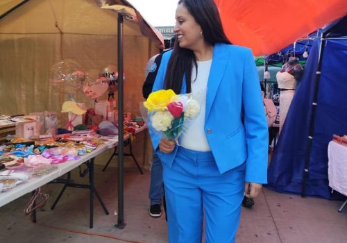 🌸 Un recorrido lleno de amor y gratitud en el Tianguis del Día de las Madres.