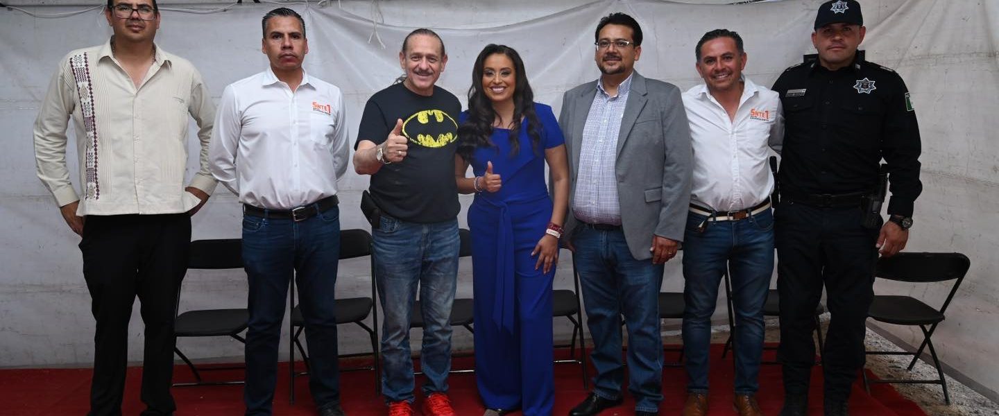 Arrancamos con el festejo del día del maestro con uno de los mejores comediantes de México, bienvenido Teo González