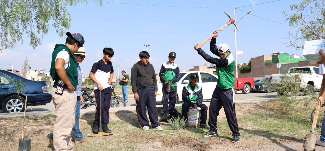 Conmemoran el Día Mundial del Medio Ambiente con jornada de reforestación en Pabellón de Arteaga