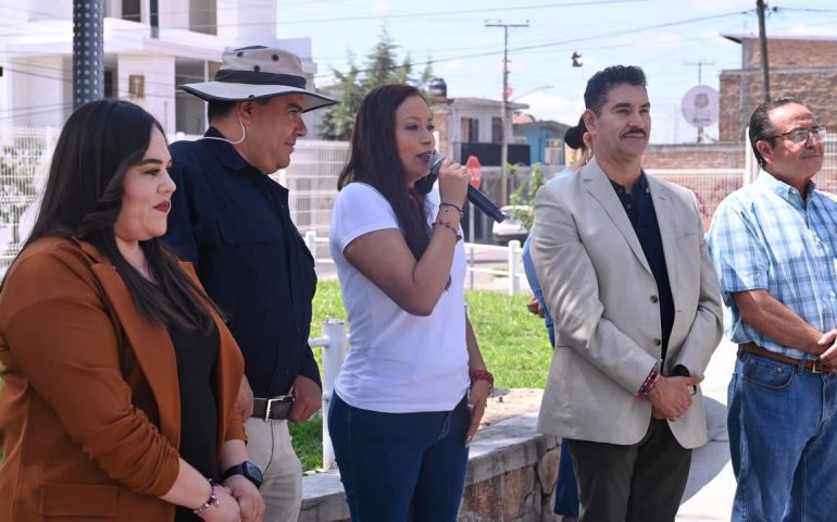 Lucero Espinoza celebra el Día del Árbol con reforestación en el Jardín Juárez