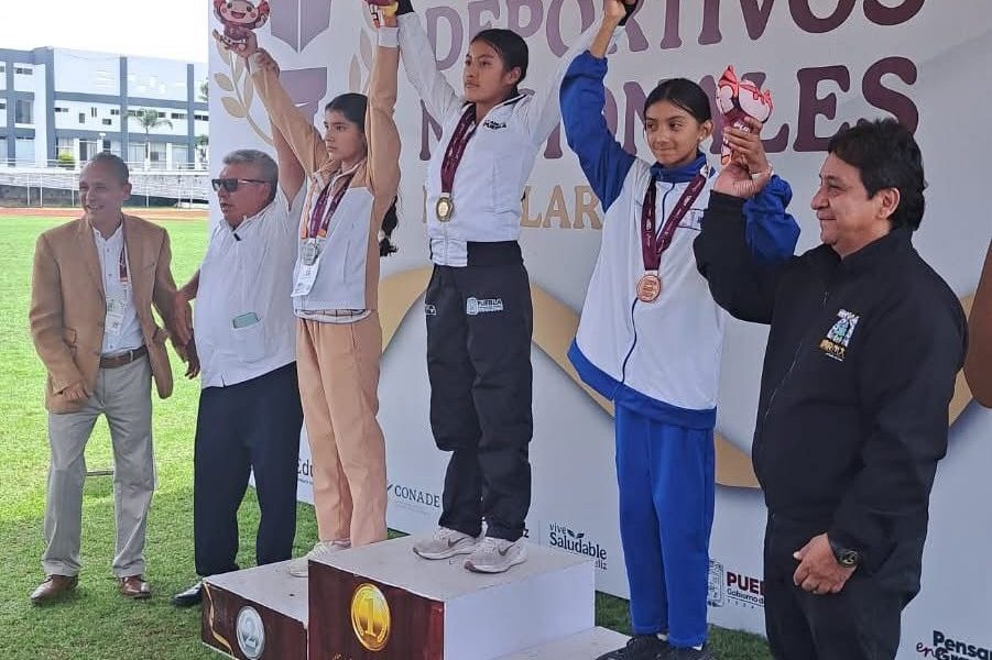 ¡Pabellón de Arteaga TRASCIENDE en el deporte escolar nacional!