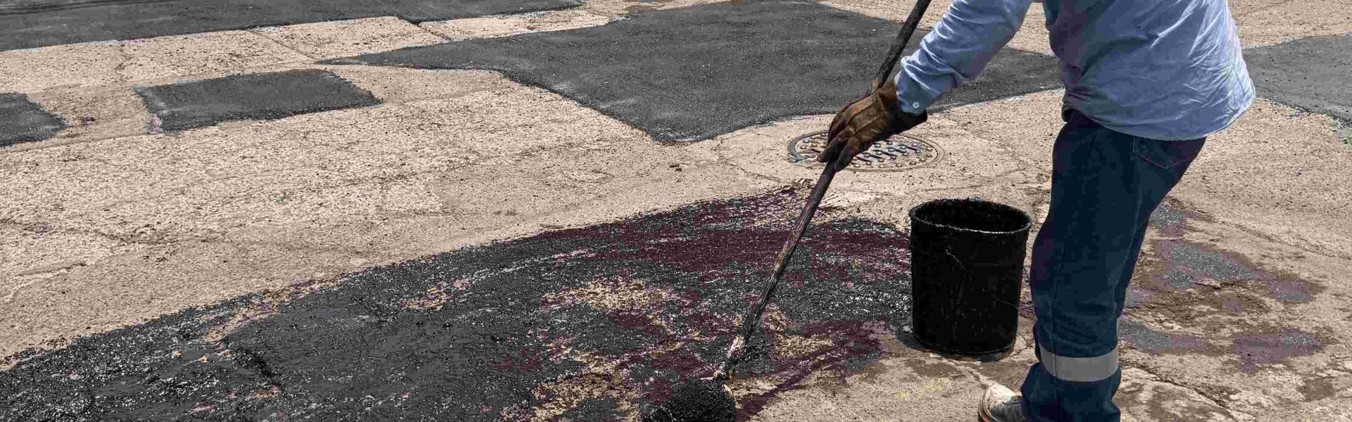 INTENSIFICA OBRAS PÚBLICAS MUNICIPALES TRABAJOS DE BACHEO POR TEMPORADA DE LLUVIAS
