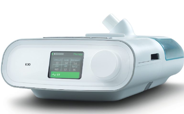 Persisten en hospitales públicos ventiladores defectuosos entregados durante la pandemia