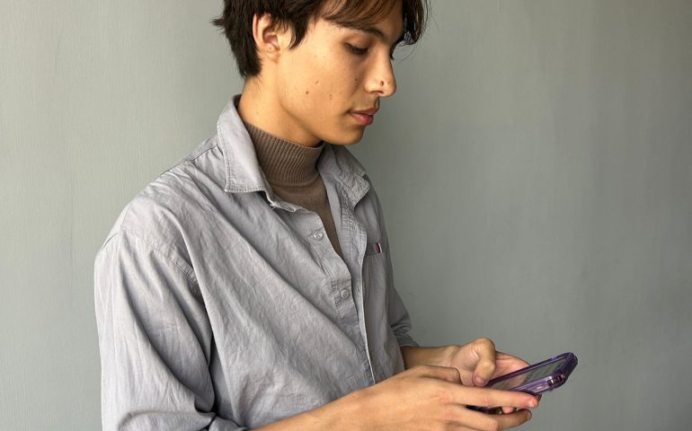 TRAMITA TU TARJETA SOLUCIONES DIGITAL Y ACCEDE A DESCUENTOS EN COMERCIOS Y OTROS BENEFICIOS
