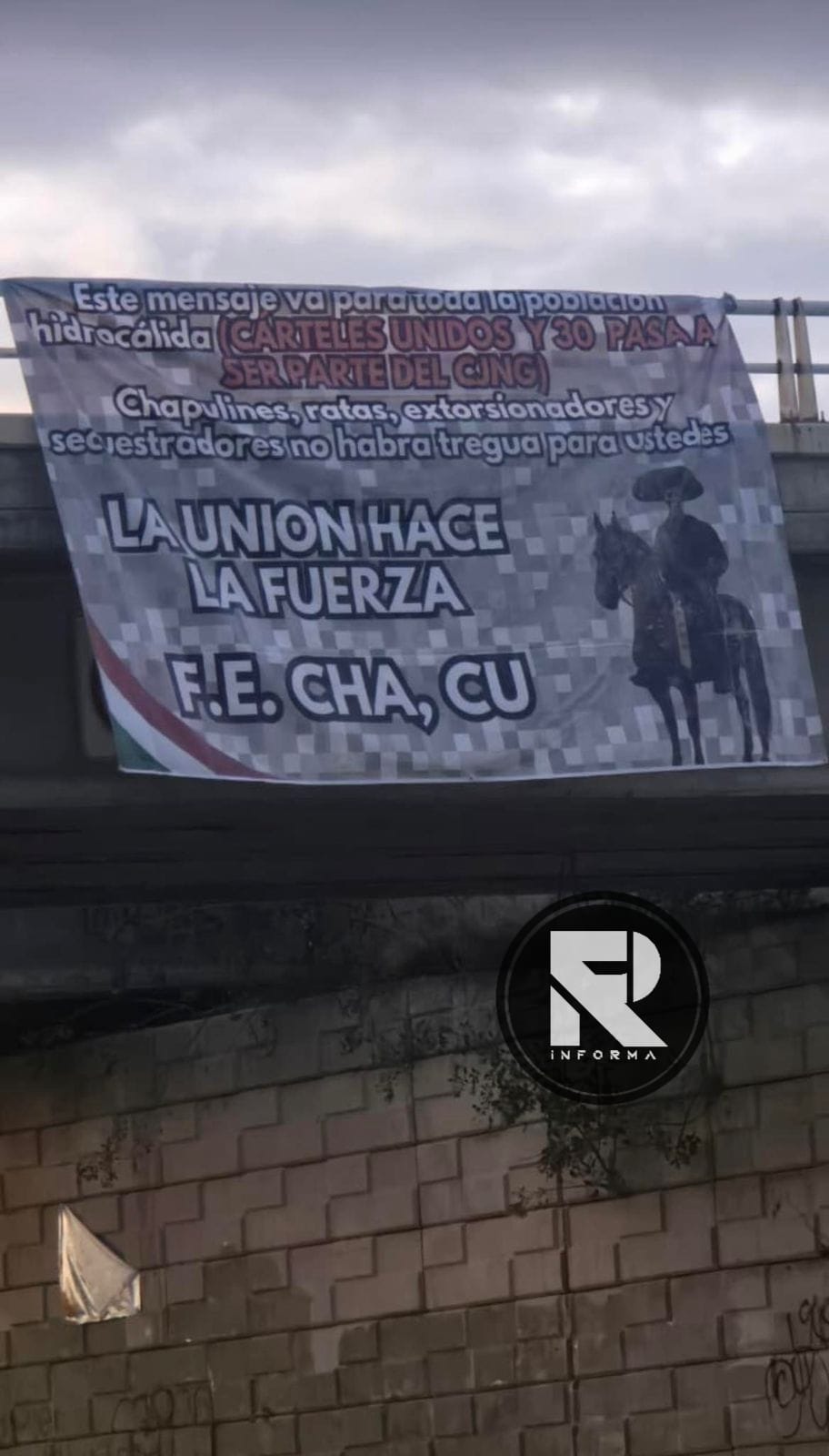 ¡Aguascalientes despierta con narcomantas del CJNG en escuelas y puentes!