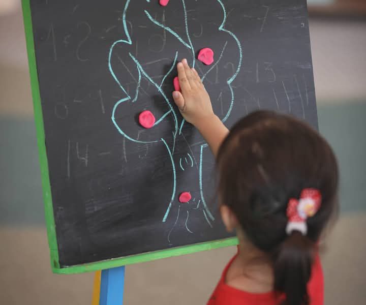 CIELO CLARO, UN ESPACIO DE ATENCIÓN PSICOLÓGICA GRATUITA PARA NIÑAS Y NIÑOS