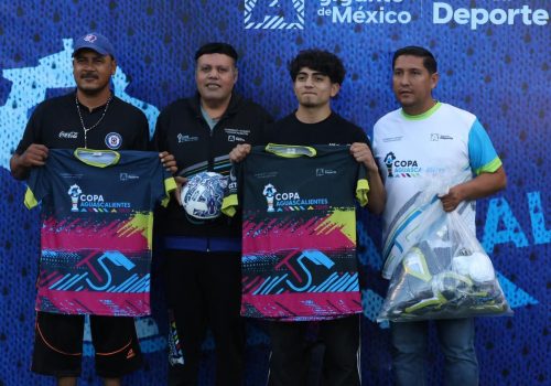 Se realizó la entrega oficial de uniformes a los equipos participantes en la disciplina de fútbol soccer de la Copa Aguascalientes 2025.