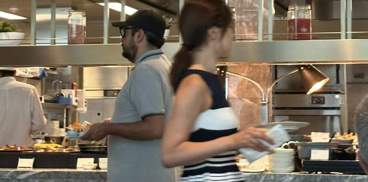 Ahora, captan a Andy López Beltrán en Tokio, Japón; Claudio Ochoa revela fotos junto al diputado Daniel Asaf, «exmano derecha de AMLO»