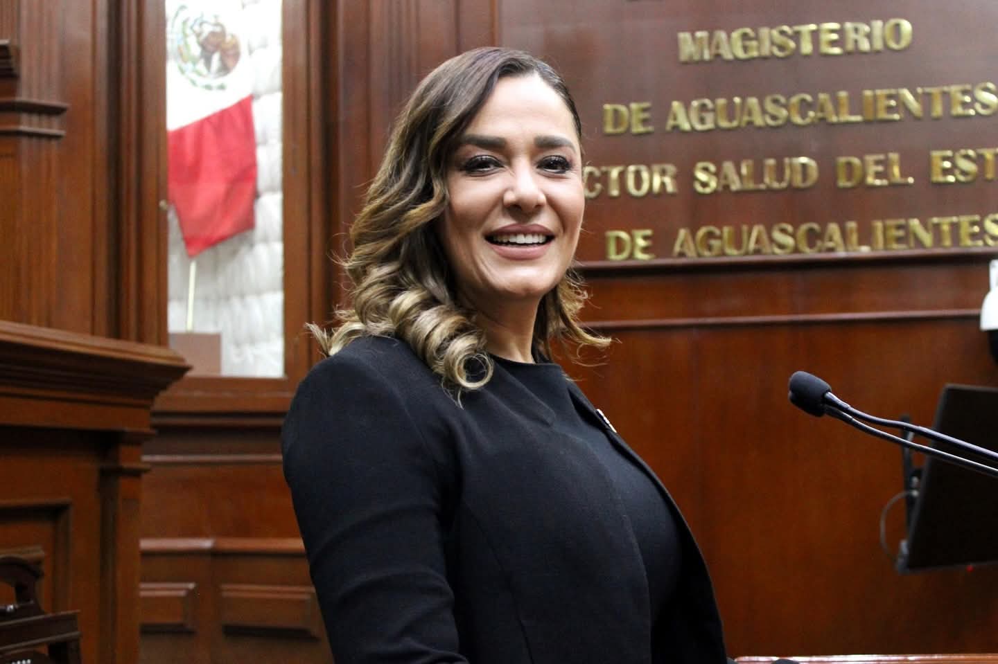 TODOS TENEMOS EL DERECHO A SER CUIDADOS: ARLETTE MUÑOZ