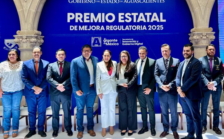 RECIBE JESÚS MARÍA MENCIONES HONORÍFICAS EN PREMIOS ESTATALES POR FACILITAR TRÁMITES Y MEJORAR PROCESOS EN DISTINTAS ÁREAS