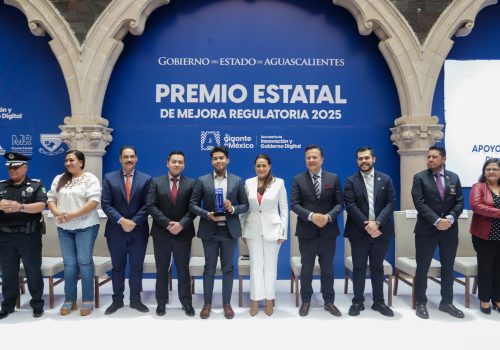 GOBIERNO DEL ESTADO RECONOCE AL MUNICIPIO DE AGUASCALIENTES POR EFICIENCIA EN MEJORA REGULATORIA