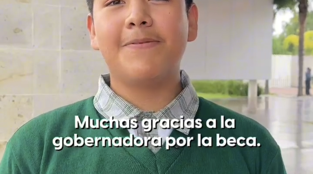 ENTREGA DE BECAS EN TODO EL ESTADO