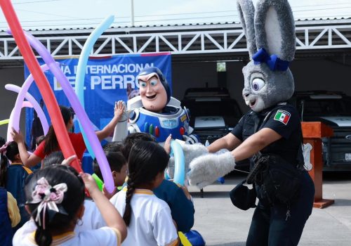 🐾👮‍♂️ En Pabellón de Arteaga celebramos con anticipación el Día Internacional del Perro con una actividad especial organizada por Seguridad Pública.