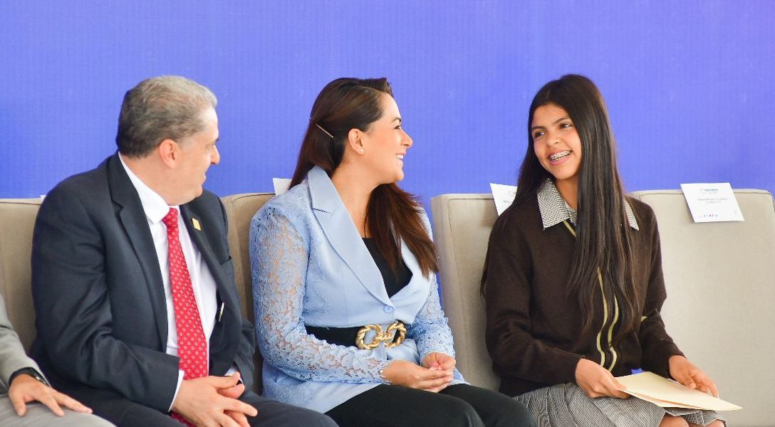 ENTREGA TERE JIMÉNEZ INFRAESTRUCTURA EDUCATIVA EN BENEFICIO DE MÁS DE 500 ALUMNOS DE RINCÓN DE ROMOS