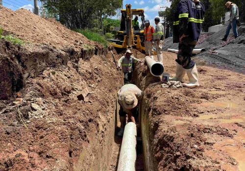 MIAA REHABILITA LÍNEA DE AGUA POTABLE PARA MEJORAR EL ABASTECIMIENTO EN CIUDAD INDUSTRIAL