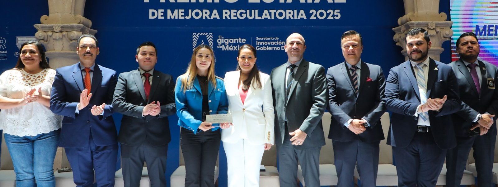TERE JIMÉNEZ RECONOCE PROYECTOS QUE IMPULSAN TRÁMITES MÁS EFICIENTES CON EL PREMIO ESTATAL DE MEJORA REGULATORIA