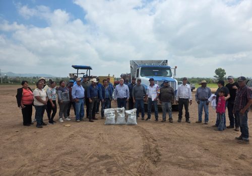 ENTREGAN COMPOSTA A PRODUCTORES DE JESÚS MARÍA