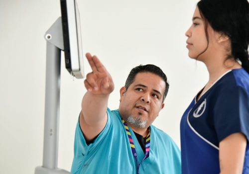 CLÍNICA DE LA COLUMNA DEL DIF OFRECE REHABILITACIÓN ESPECIALIZADA A BAJO COSTO