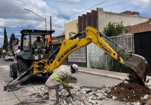 🚧🚛ADQUIRIMOS NUEVA MÁQUINA RETROEXCAVADORA PARA EFICIENTAR TRABAJOS DE REPARACIÓN