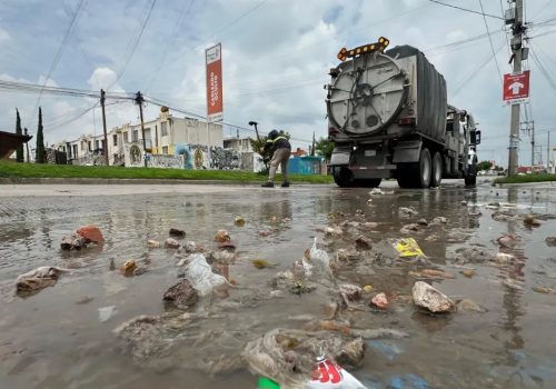 👷🏻♂️⛈️ REFORZAMOS ACCIONES PREVENTIVAS Y CORRECTIVAS EN LA RED DE ALCANTARILLADO SANITARIO DURANTE LA ÉPOCA DE LLUVIAS