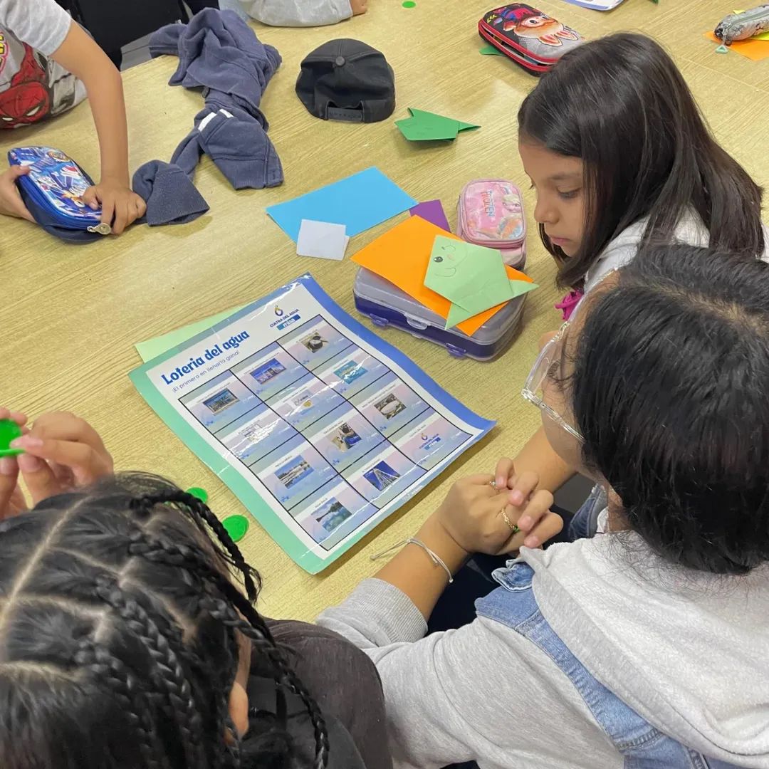MIAA Fest arranca su participación en «MIS VACACIONES EN LAS BIBLIOTECAS MUNICIPALES 2025» 📚🏫💧🌎