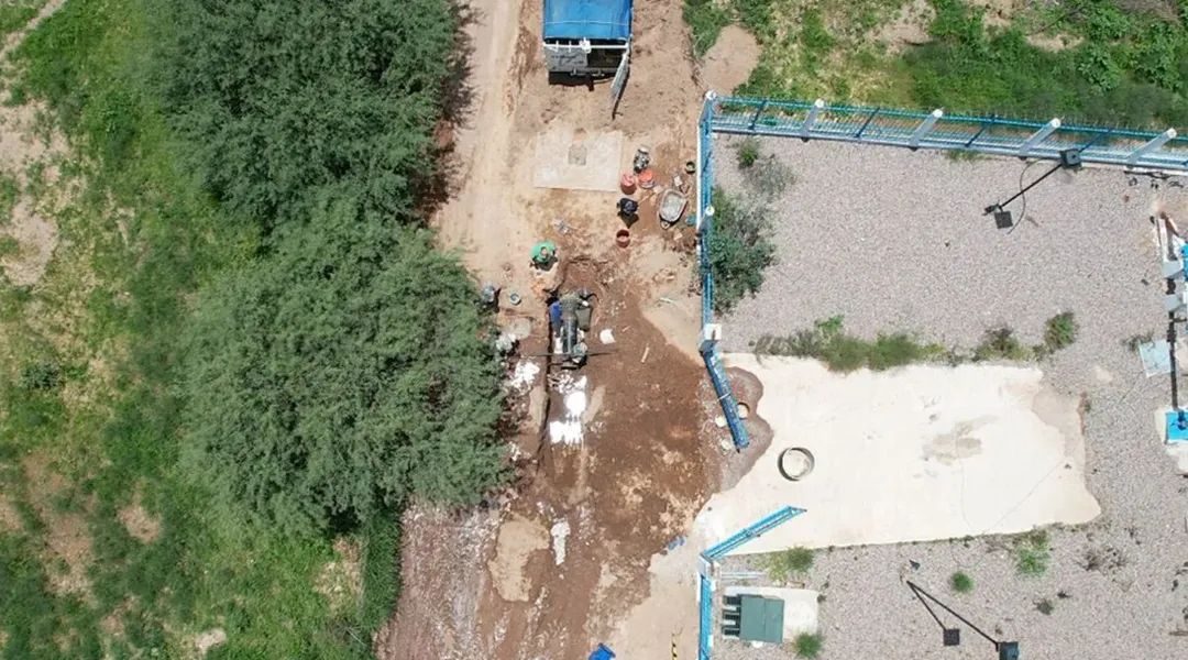 💧 ¿Sabías que una interconexión de agua potable puede mejorar tu servicio? 👷‍♂️🚰