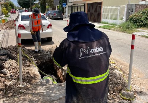 ✅👷 Realizamos los trabajos necesarios para la rehabilitación de la red central de alcantarillado.⚠️🚧🕳️