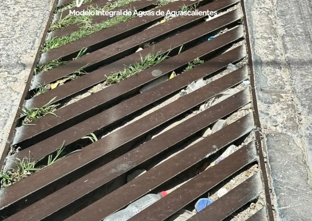 🚫🗑️ ¡No tires basura en los caimanes ni alcantarillas! 🌧️💧