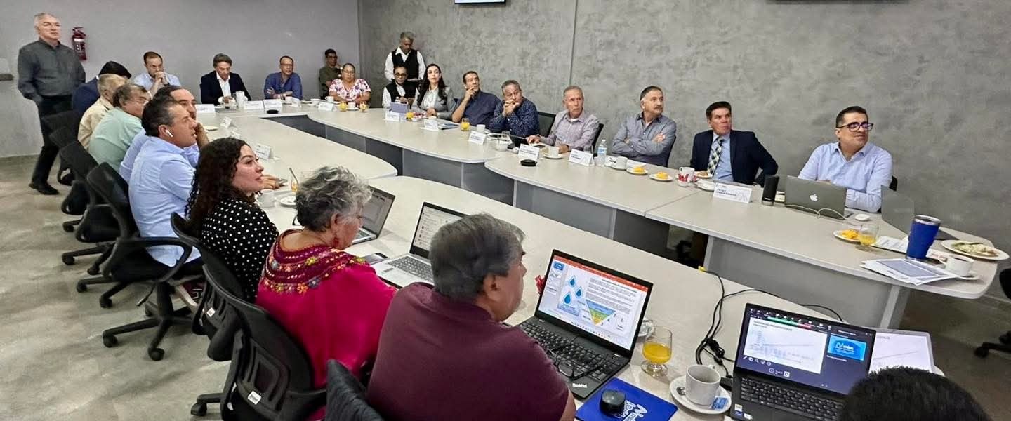 🧑🏻‍🎓✅Como cada mes, el Consejo Ciudadano de MIAA sesionó con el propósito de buscar y analizar estrategias que sumen al bienestar de las y los usuarios del agua potable y alcantarillado del municipio de Aguascalientes 