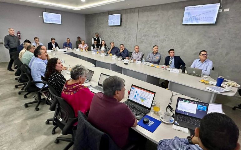 🧑🏻‍🎓✅Como cada mes, el Consejo Ciudadano de MIAA sesionó con el propósito de buscar y analizar estrategias que sumen al bienestar de las y los usuarios del agua potable y alcantarillado del municipio de Aguascalientes 