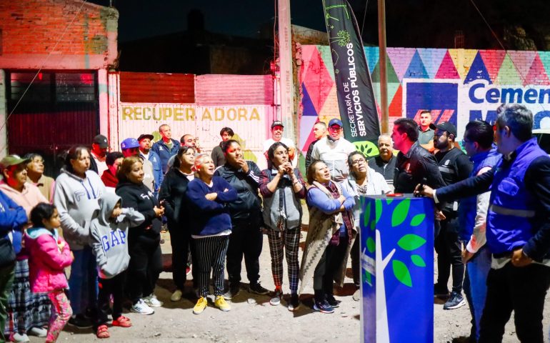 HABILITA LEO MONTAÑEZ NUEVO PASO SEGURO EN CLAUSTROS DE LOMA DORADA